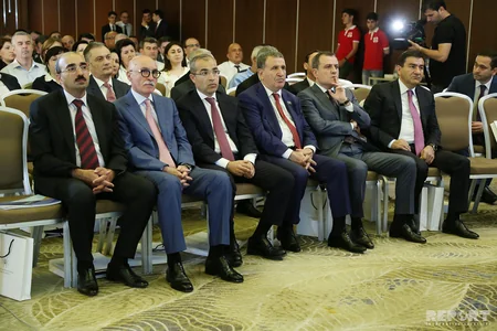 Təhsil Nazirliyi ötən ilin hesabatını təqdim edib - FOTO
