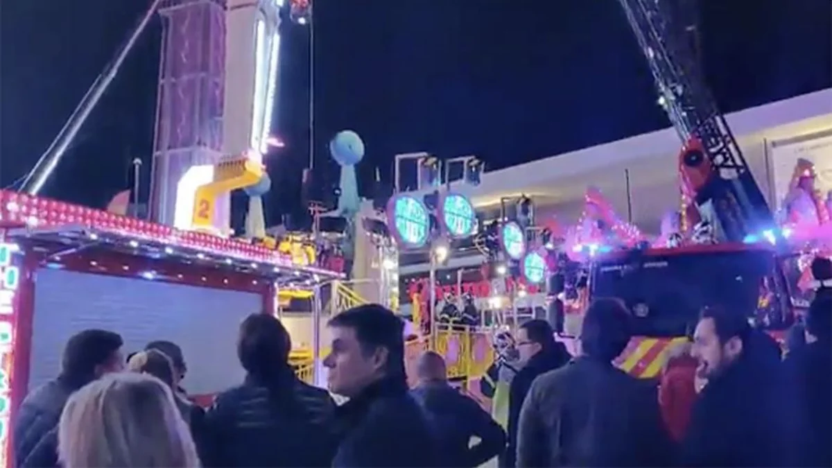 Trapped for eight hours in attraction Bomber Max in France