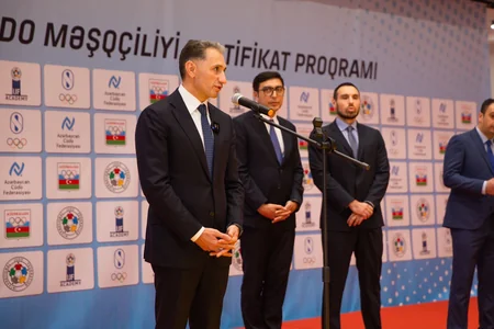 IJF Akademiyasının proqramında iştirak edən məşqçilərə sertifikatlar təqdim olunub