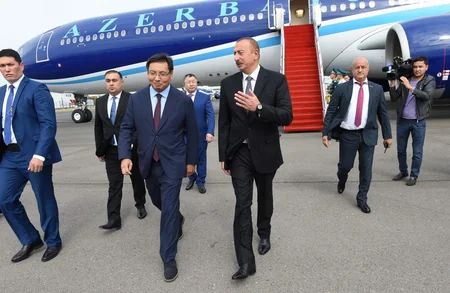 Azərbaycan Prezidentinin Qazaxıstana səfəri başlayıb