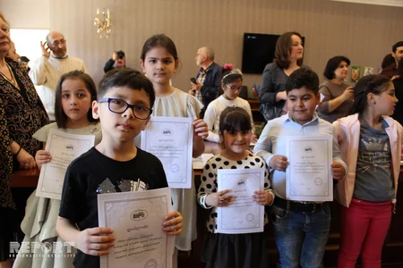 Azərbaycanlı və gürcü uşaqlar Tbilisidə Bahar rənglərini nümayiş etdiriblər