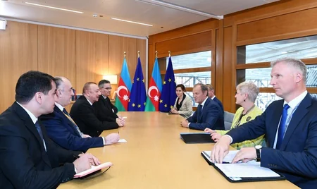 İlham Əliyev Aİ Şurasının prezidenti Donald Tuskla görüşüb