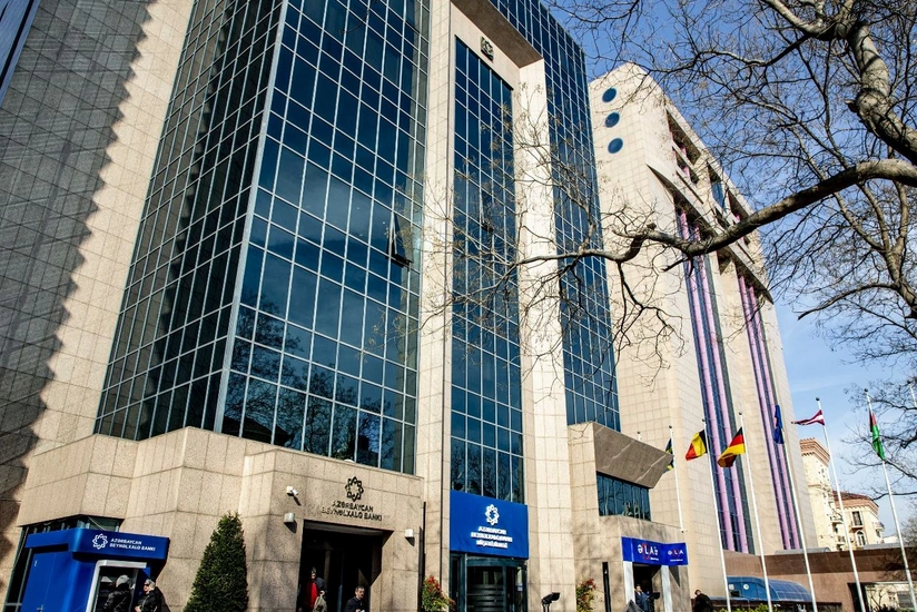 ABB Silahlı Qüvvələrə Yardım Fonduna 1 milyon manat köçürdü