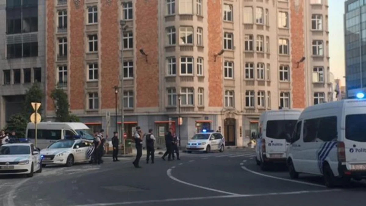 ​Partlayış təhlükəsi səbəbindən Aİ-nin hökumət binaları təxliyə edilib