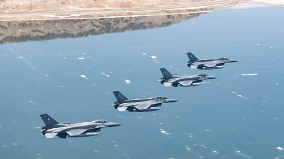 İsrail aviasiyası İranın qərbində 35 raket anbarını sıradan çıxarıb