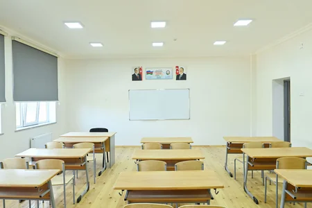 İlin sonunadək istismara veriləcək məktəblərin sayı açıqlanıb
