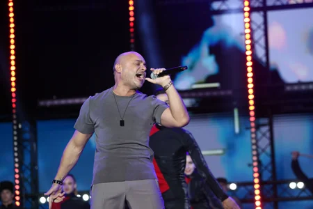 Heydər Əliyev Mərkəzinin parkında Milli Qurtuluş Gününə həsr olunan konsert keçirilib