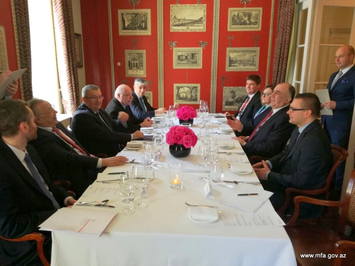 Elmar Məmmədyarov Polşanın iki naziri ilə görüşüb