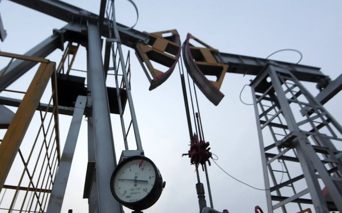 Serbia to try to replace Russian oil with Iranian from November due to sanctions