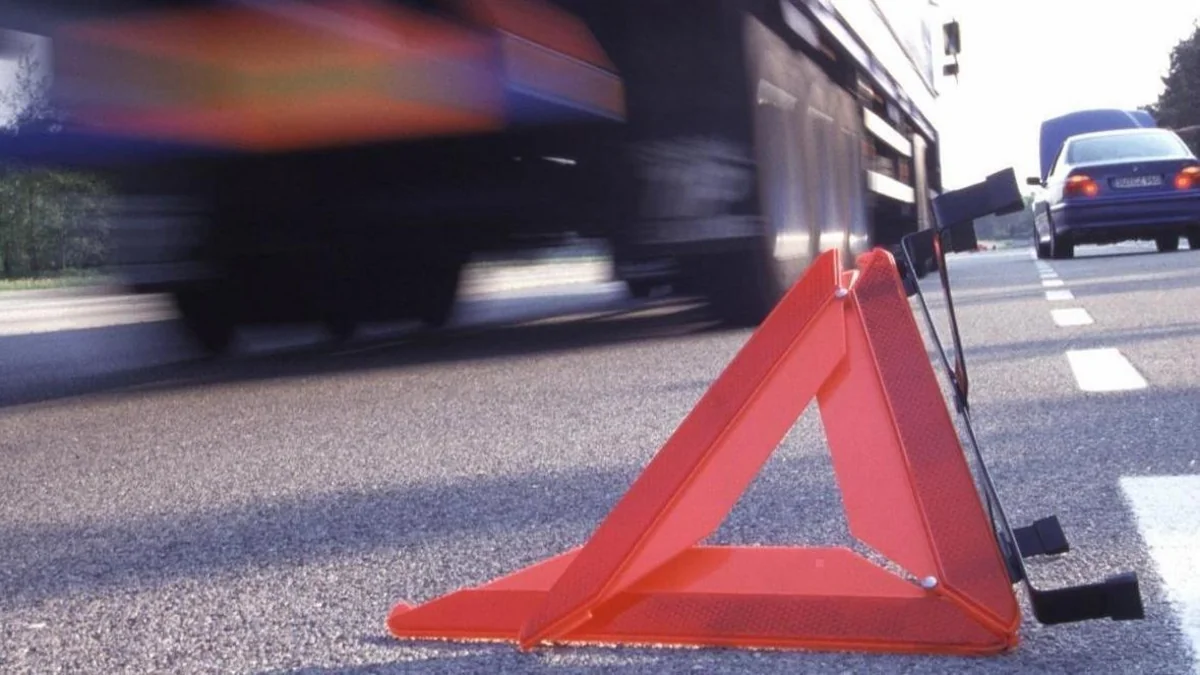 Kəlbəcərdə avtomobil aşıb, ölən var