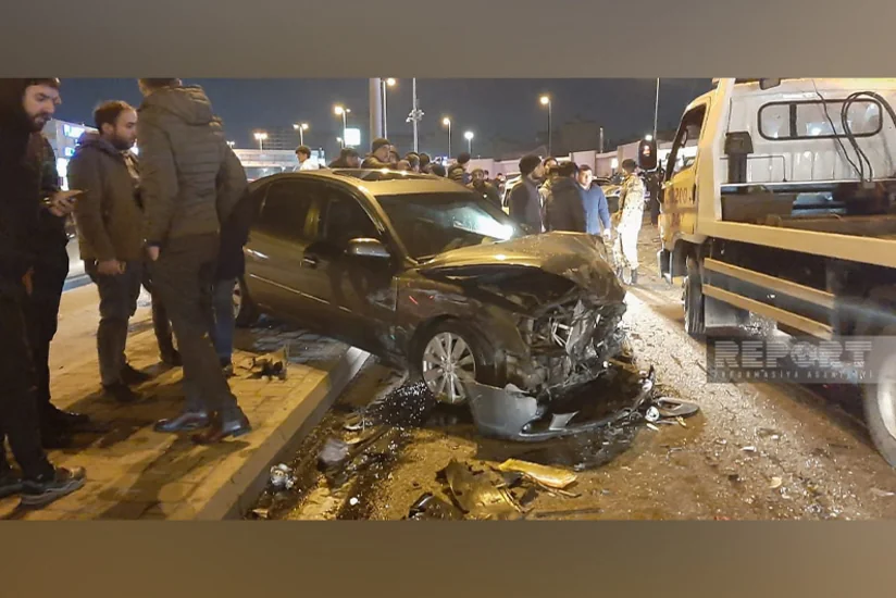 Bakıda zəncirvari yol qəzası olub, bir nəfər ölüb, dörd nəfər xəsarət alıb - YENİLƏNİB