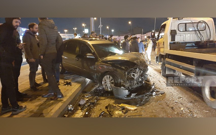 Bakıda zəncirvari yol qəzası olub, bir nəfər ölüb, dörd nəfər xəsarət alıb - YENİLƏNİB
