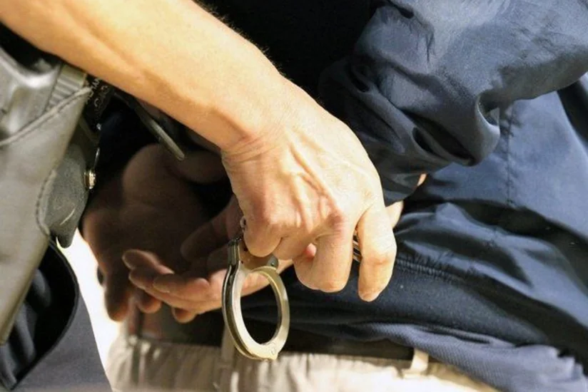 Vətəndaşlara qarşı soyğunçuluq və dələduzluq edən şəxs tutulub