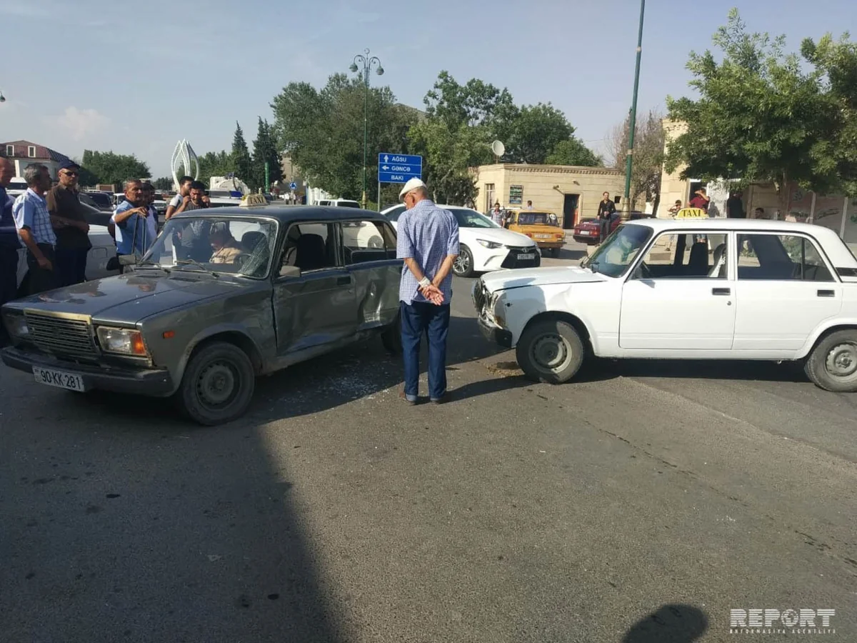 Kürdəmirdə yol qəzası baş verib - FOTO