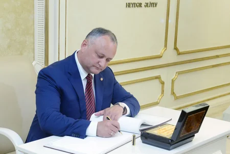 Moldova Prezidenti Milli Məclisdə olub