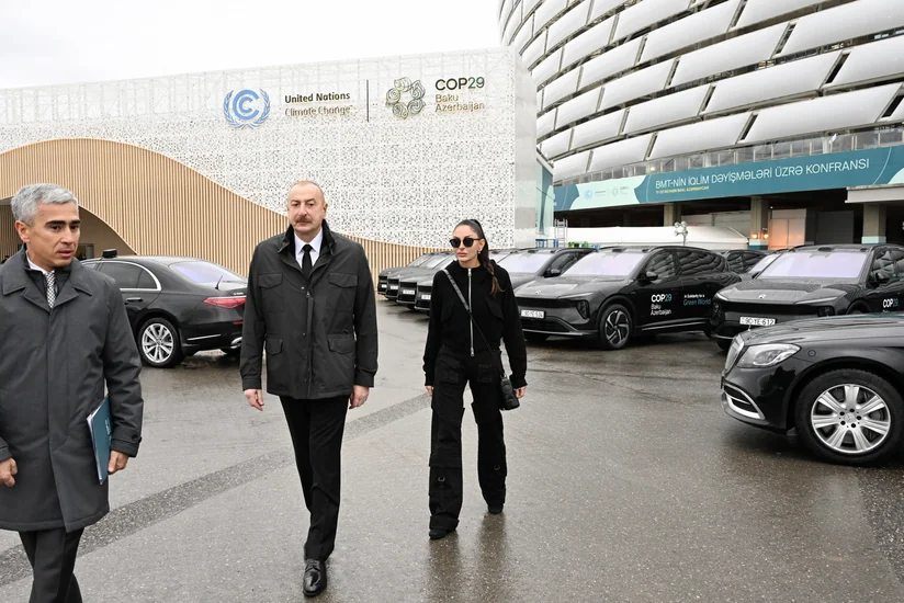 İlham Əliyev Bakı Olimpiya Stadionunun ərazisində COP29-la bağlı yaradılan şəraitlə tanış olub - YENİLƏNİB