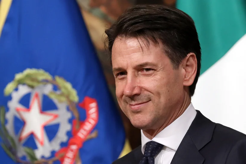 Премьер Италии назвал задержки поставок вакцин от COVID-19 неприемлемыми