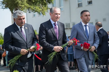 “Azərikimya” İB-də kimyaçı şəhidlərin xatirəsinə ucaldılmış abidə kompleksinin açılış mərasimi keçirilib