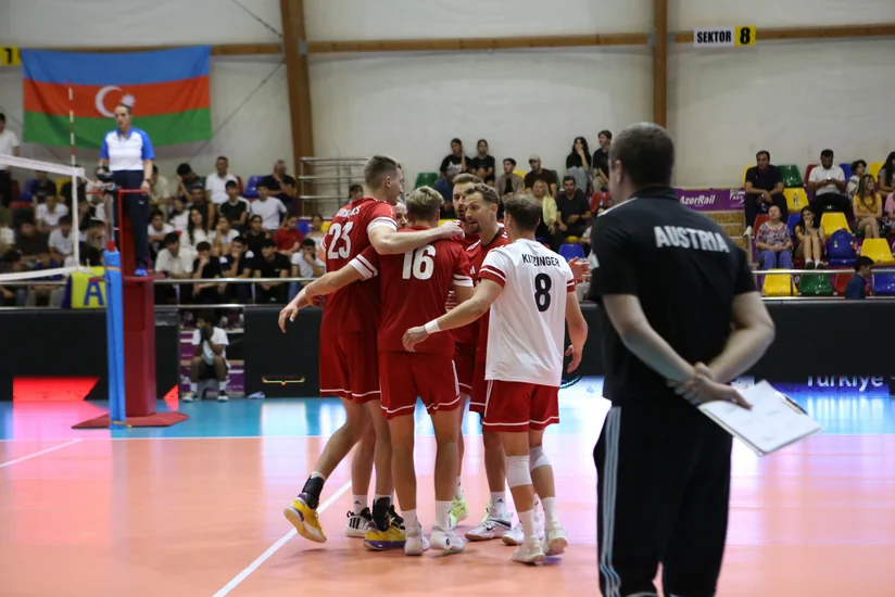 Kişi voleybolçulardan ibarət Azərbaycan millisi Avstriyaya uduzub