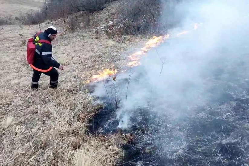 Qusarda dağlıq ərazidə yanğın olub