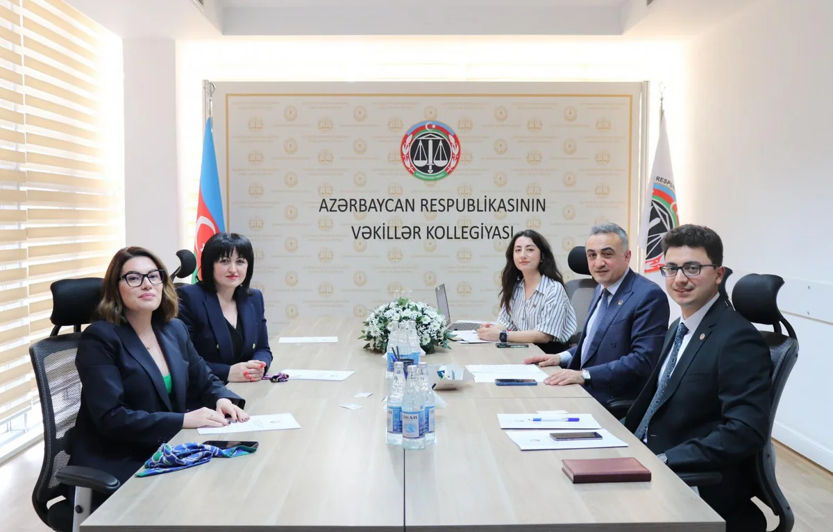 Amerika Hüquq Məktəbi ilə Vəkillər Kollegiyası arasında anlaşma memorandumu imzalanıb