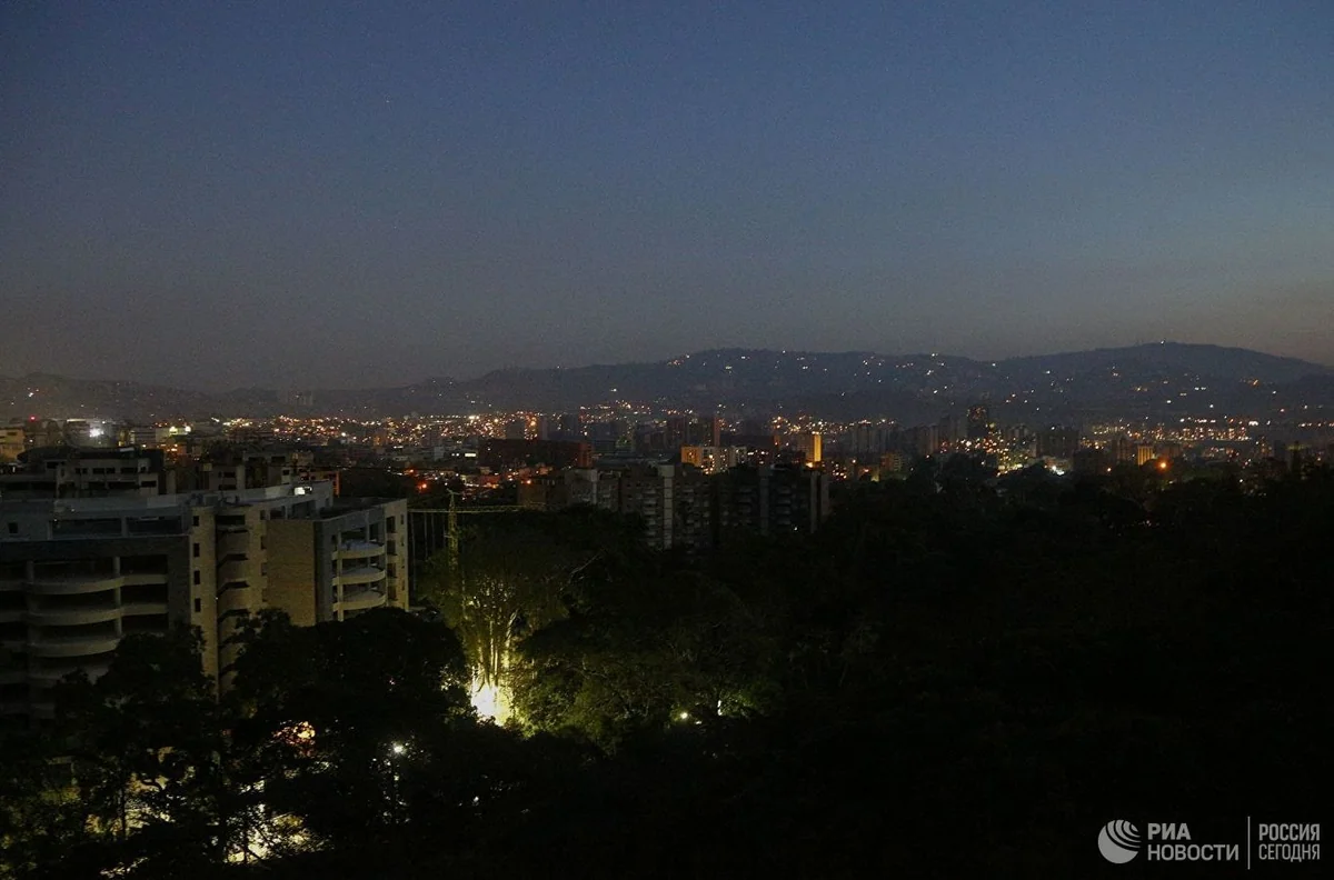 Venesuelanın 16 ştatında elektrik kəsilib