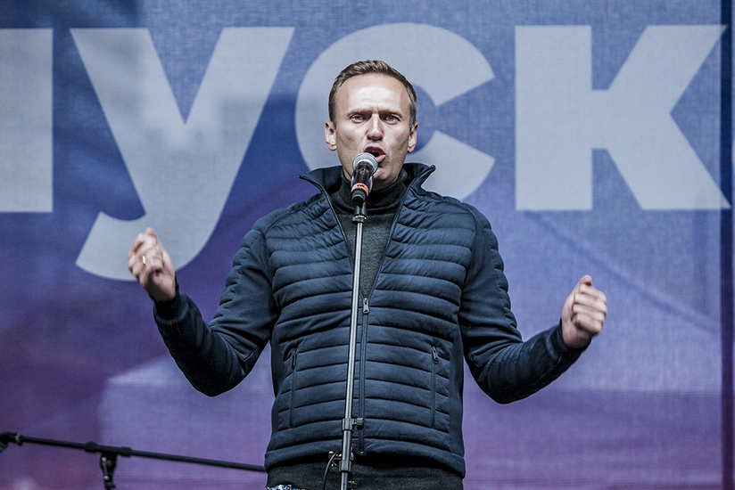 German group sends plane for Navalny