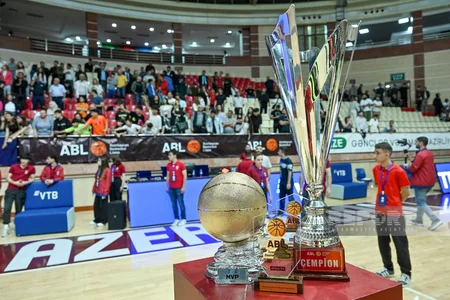 Azərbaycan Basketbol Liqasının qalibi olan Sabaha çempionluq kuboku təqdim olunub