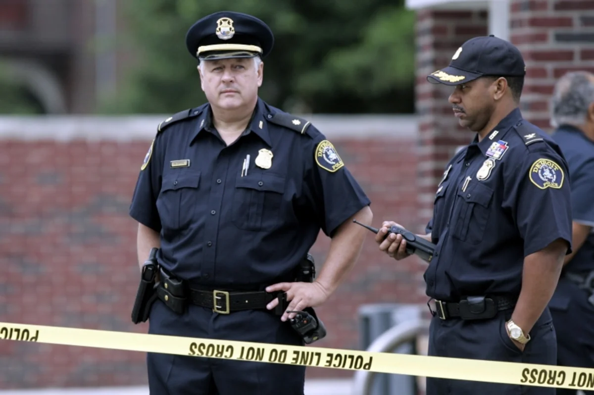 US: 2 Oklahoma police officers shot