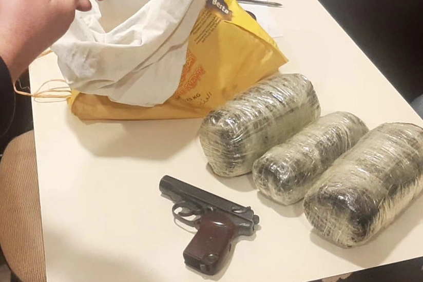 Lənkəranda narkokuryerdə silah və 5 kq heroin aşkarlanıb