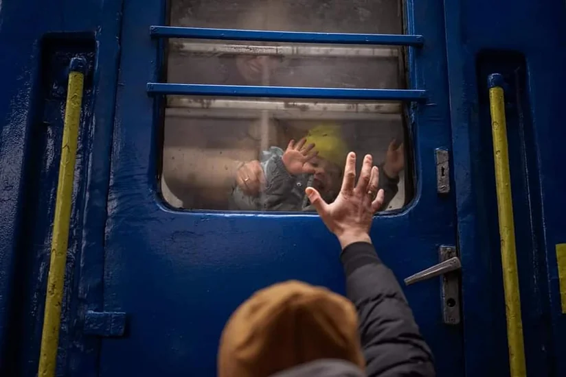 В результате боевых действий в Украине погибли 353 ребенка