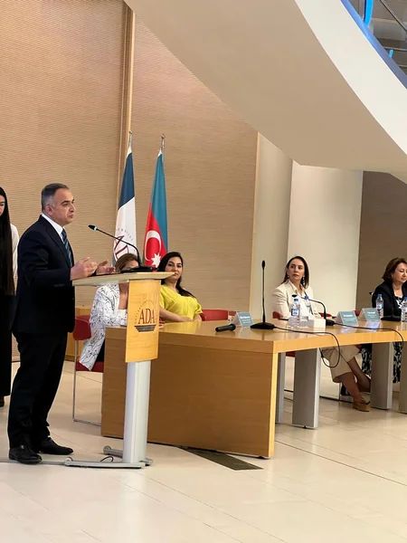 ADA Universitetində V İngilis Dili Olimpiadası qalibləri elan olunub