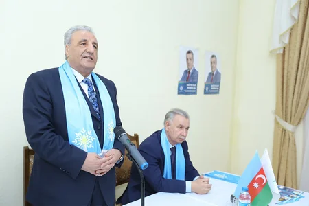 Deputatlığa namizəd Rauf Nağıyev seçicilərlə görüşüb