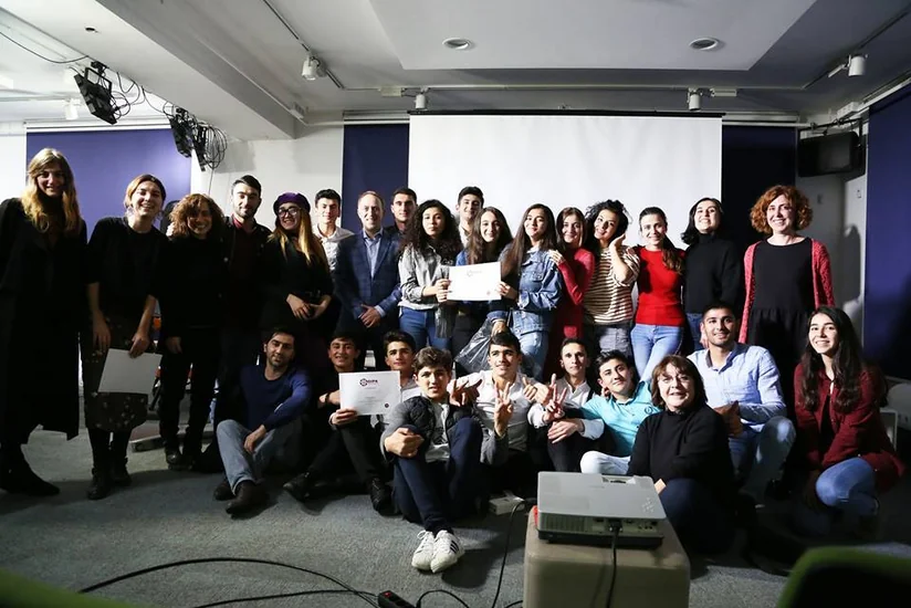 Azərbaycanlı şagirdlər Tbilisidə keçirilən film festivalında qalib olublar
