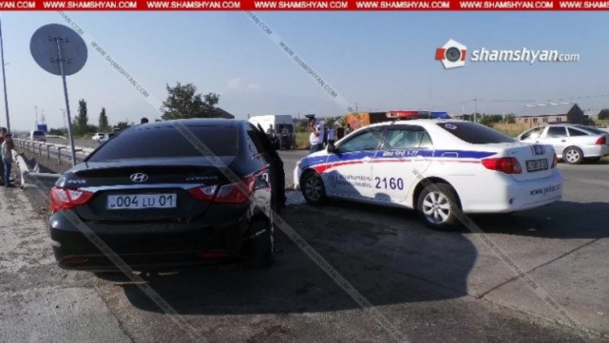 В ДТП с участием автомобиля вице-мэра Еревана пострадали 5 человек