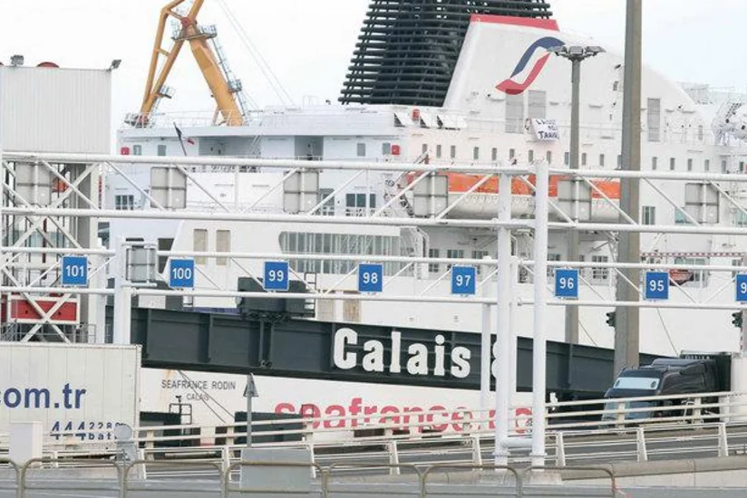 ​Fransada minlərlə turist gəmilərdə qalıb