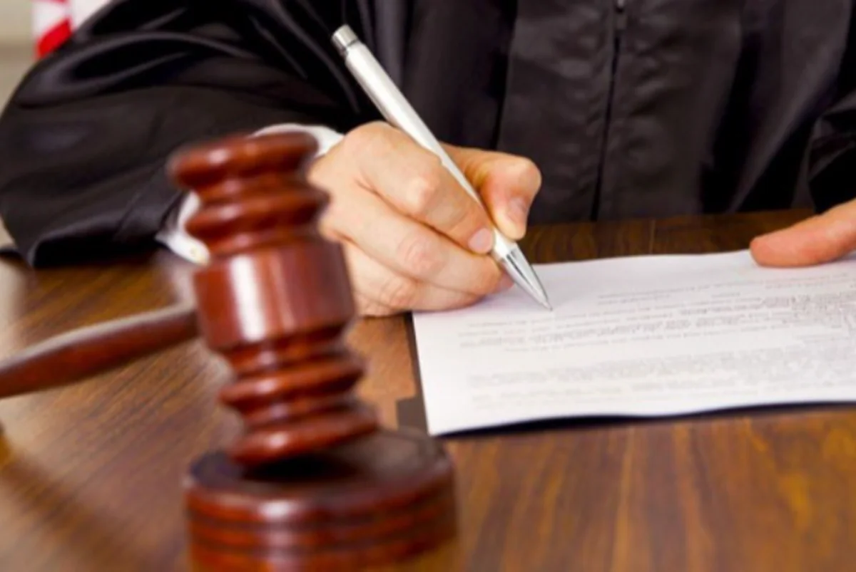 В Азербайджане увеличена зарплата судей