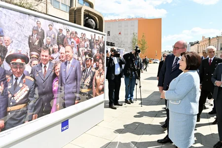 Sahibə Qafarova TASS agentliyində Heydər Əliyevin 100 illiyinə həsr olunmuş sərgi ilə tanış olub
