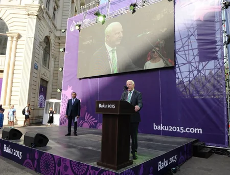 “Bakı-2015”-in Atletlər Kəndində Azərbaycan və Avropa Olimpiya Komitəsinin bayraqları qaldırılıb - FOTO