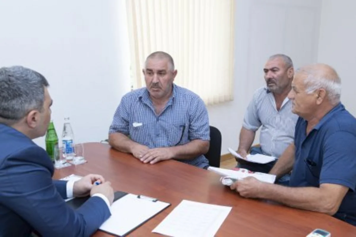 Kənd Təsərrüfatı Nazirliyinin rəhbərliyi vətəndaşları qəbul edib