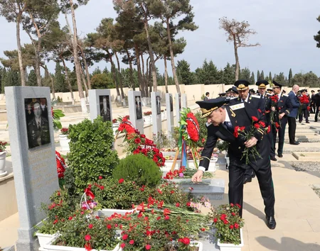 Prokurorluq orqanlarının xidməti fəaliyyətdə fərqlənən əməkdaşları mükafatlandırılıb