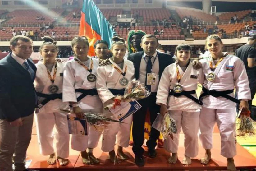 Azərbaycan cüdoçuları Kamerunda qızıl, gümüş və bürünc medallar qazanıb - FOTO