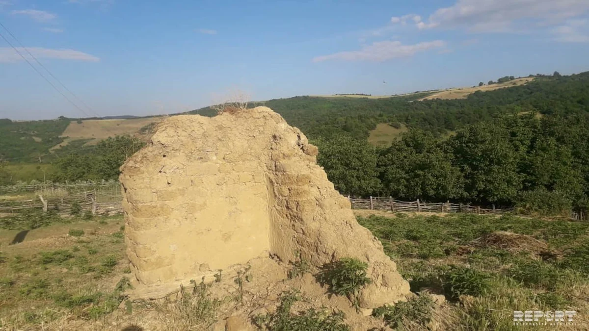 Qubanın Töhmər kəndində 20 ildən çoxdur Son zəng çalınmır - FOTOLAR