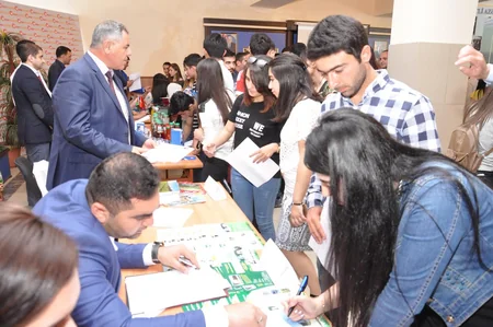 Lənkəran Dövlət Universitetində əmək yarmarkası keçirilib