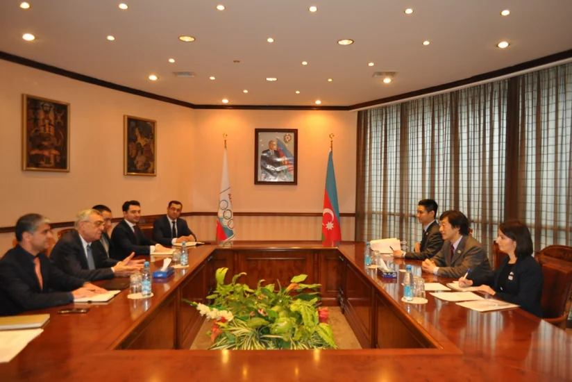 Çingiz Hüseynzadə və Yaponiya səfiri Tokio olimpiadasını müzakirə etdi