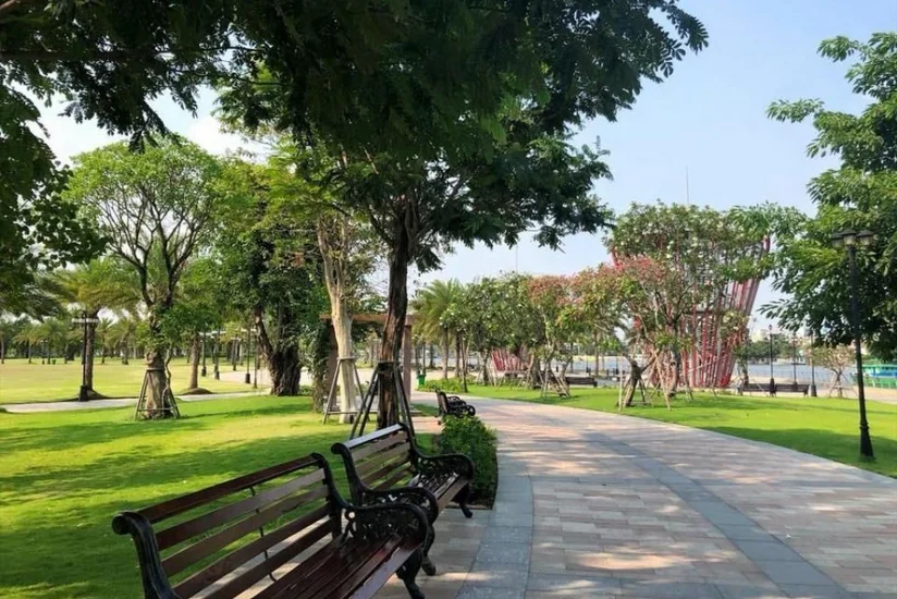 Xırdalanda parkdan oturacaq və idman aləti oğurlanıb