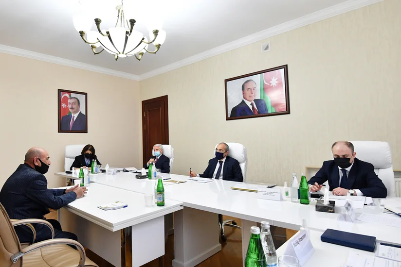 İqtisadiyyat naziri Qubada vətəndaşları qəbul edib