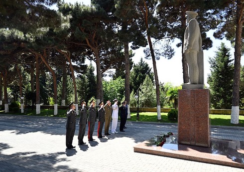 İtaliya nümayəndə heyəti Azərbaycan MMU və HDQ-ni ziyarət edib