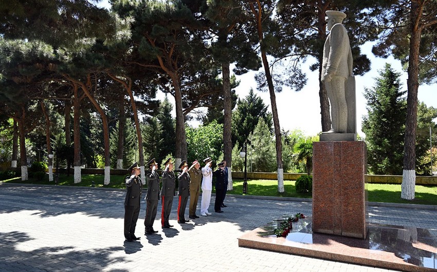 İtaliya nümayəndə heyəti Azərbaycan MMU və HDQ-ni ziyarət edib