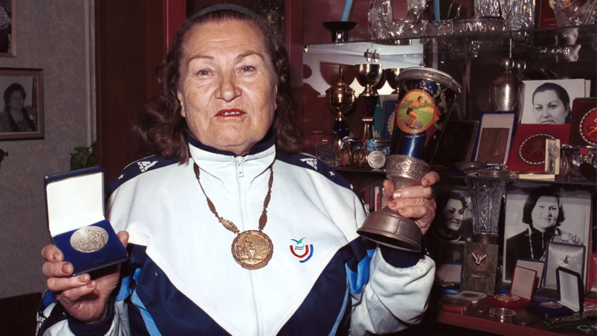 Keçmiş SSRİ-nin ilk olimpiya çempionu vəfat edib